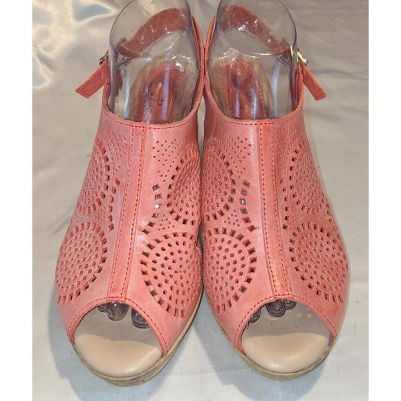 Spring Step Liberty Pink Perforated Leather Slingback Wedge Sandals Sz 40 / 9 US - Picture 3 of 8